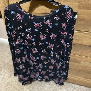 A & I long sleeve flowered shirt